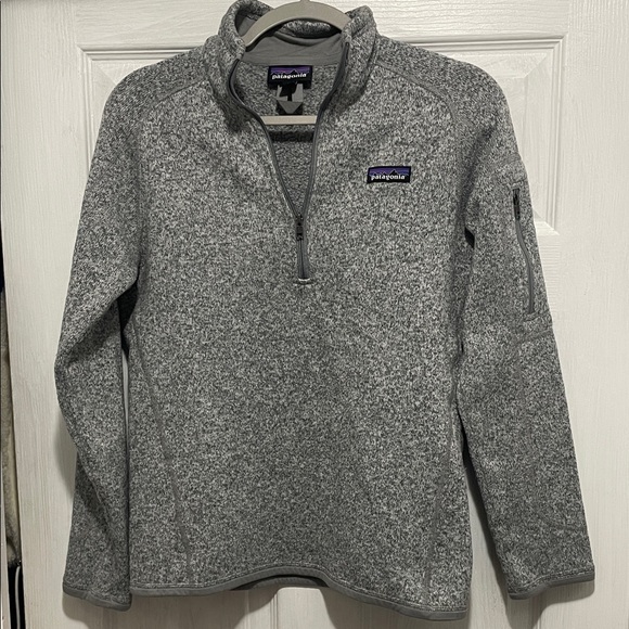 Patagonia Gray Women’s 1/4 zip up Sweater - Picture 2 of 9